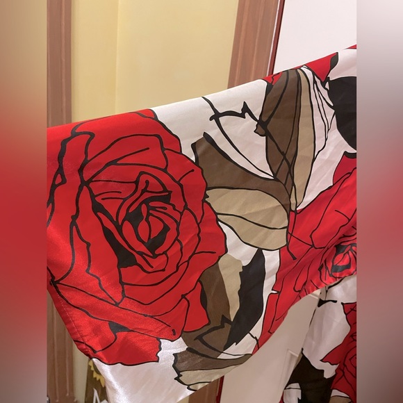 La Senza Small-Medium Kimono Style Robe with large Rose & Leaf print mini length - Picture 5 of 7
